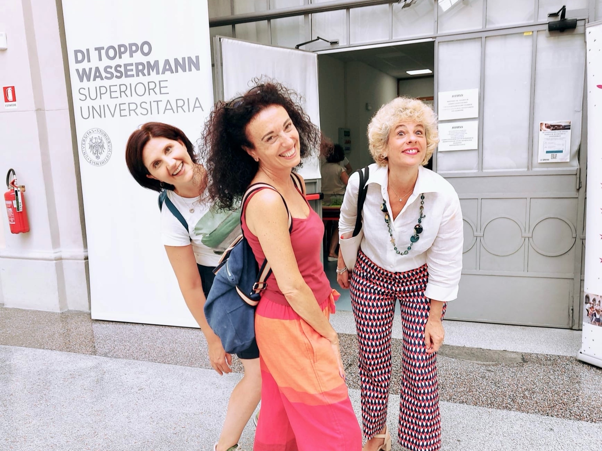 Le docenti di Scuola Italiana Cantastorie, nell'ordine: Alessia Masi, Valeria Morgantini e Roberta Berno